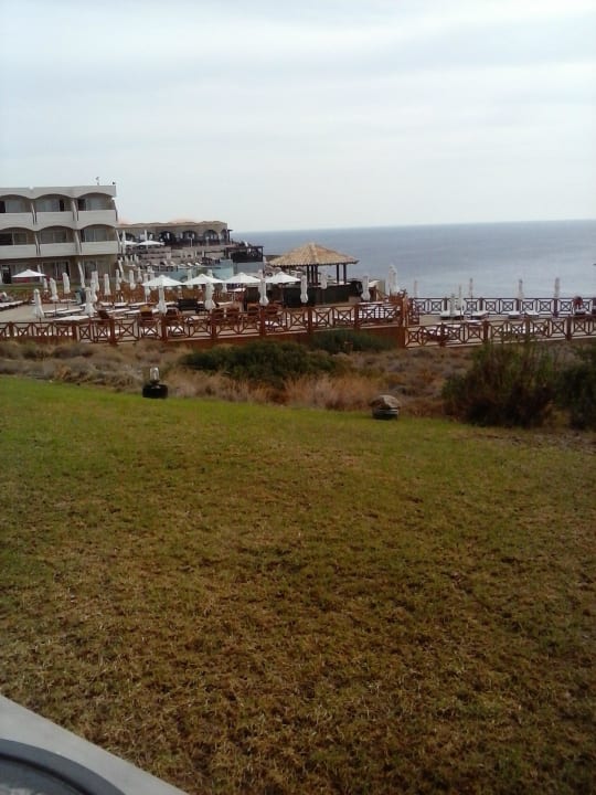 Blick von Zimmer/Terrasse Hotel Kalithea Mare Palace