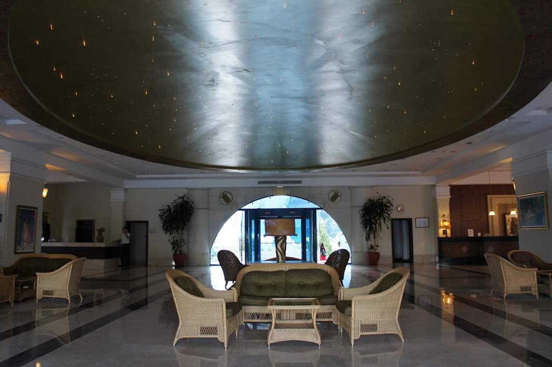 Lobby mit Sternenhimmel Kilikya Palace Göynük