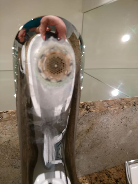 verkalkter Wasserhahn Hotel Das Ludwig