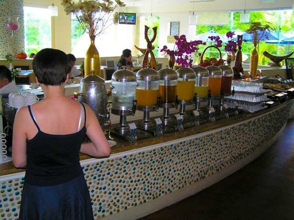 Завтрак Days Hotel Suites Sanya Resort