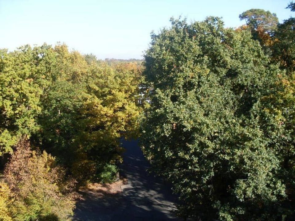 Blick Richtung Oberwaldberg Holiday Inn Express Frankfurt - Airport