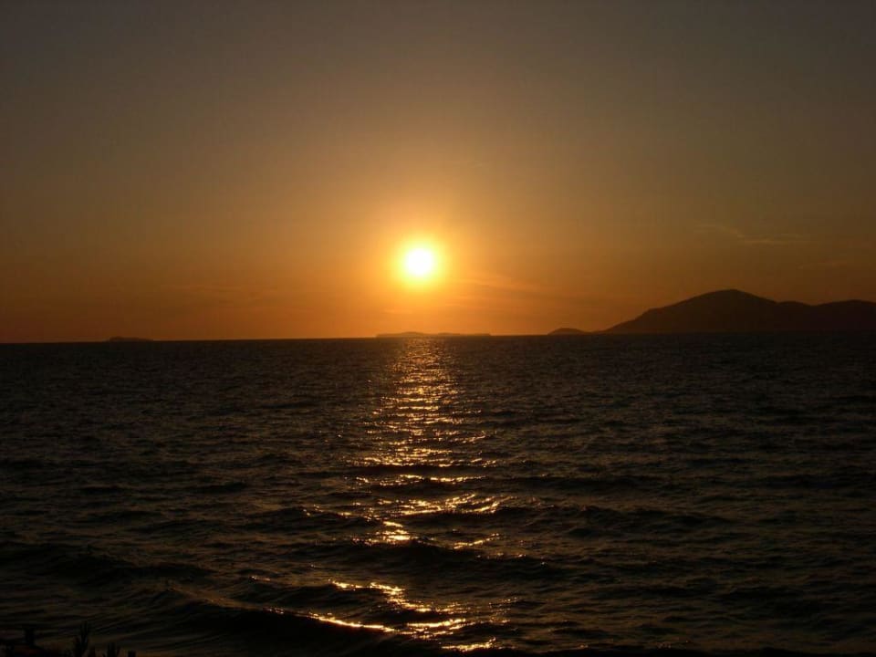 Sonnenuntergang Neptune Luxury Resort