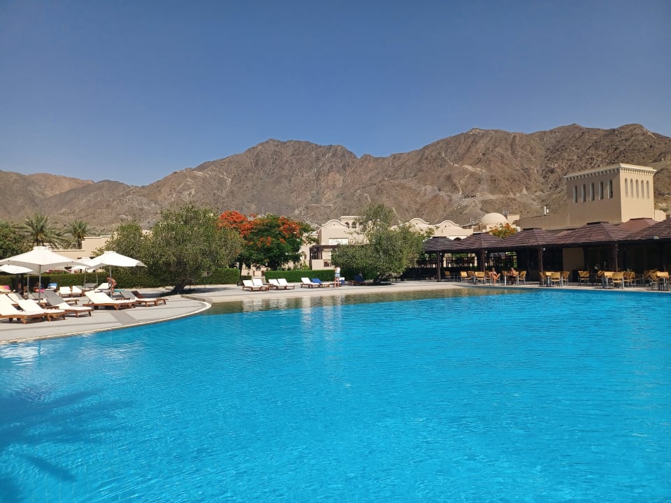 Pool Miramar Al Aqah Beach Resort