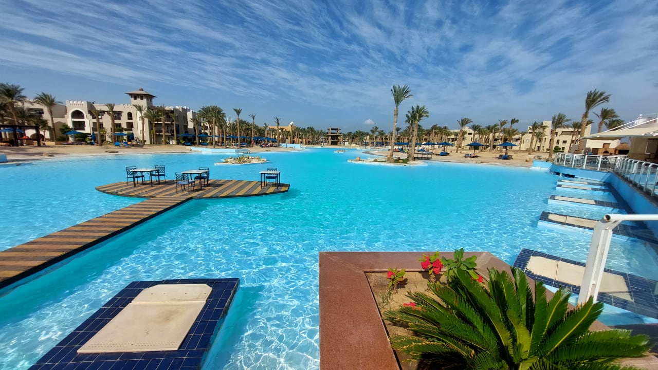 Außenansicht Pickalbatros Oasis Hotel - Port Ghalib