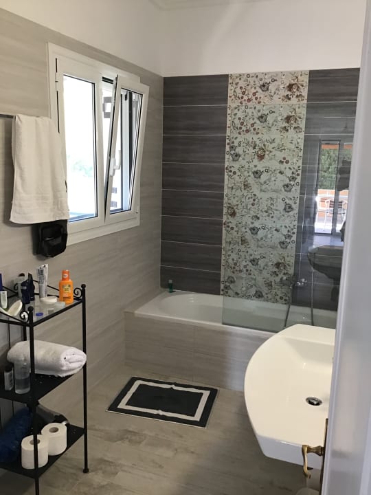 Zimmer Kontokali Lake House