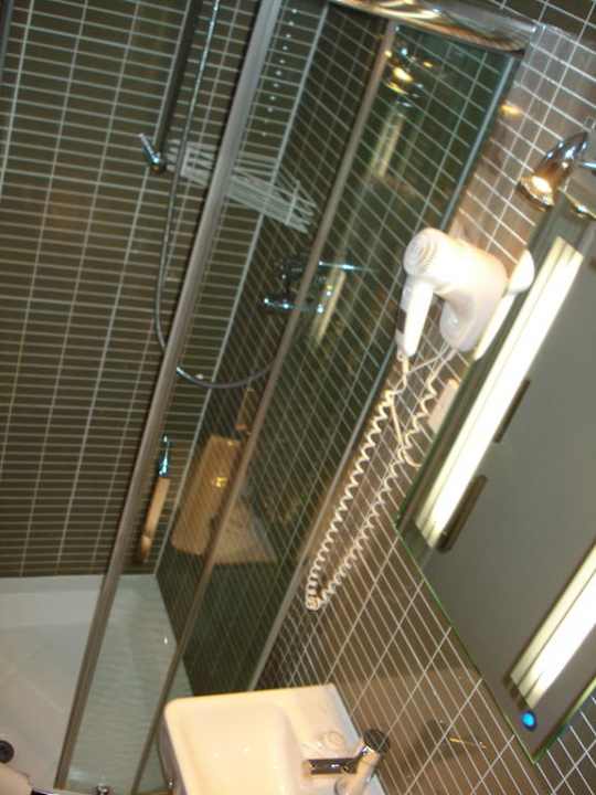 Badezimmer Zimmer 103 Apart Hotel 73