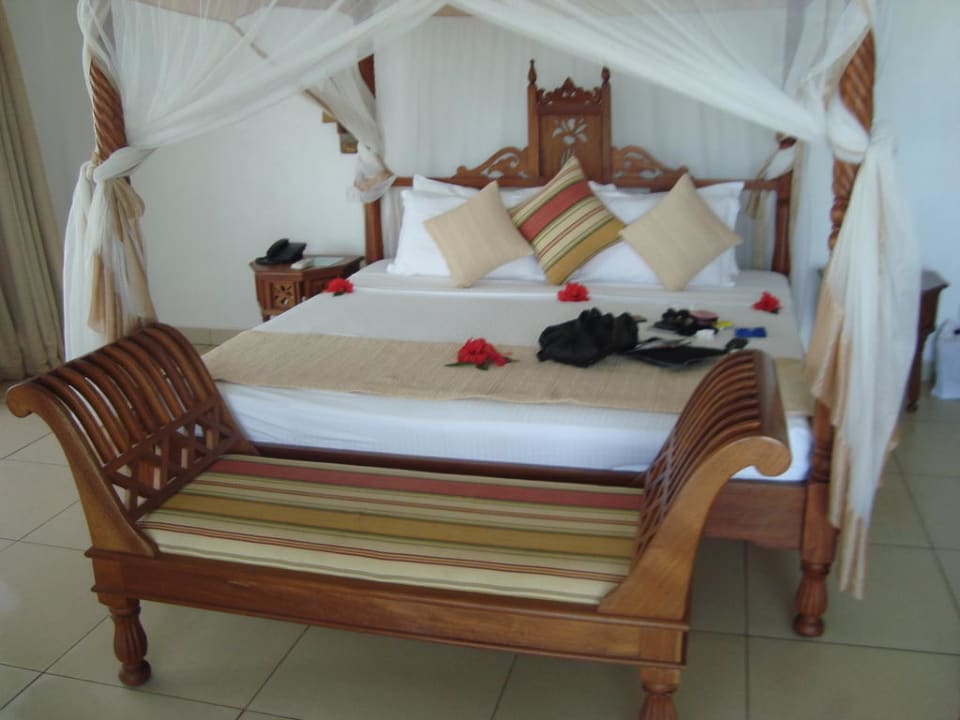 Bett Royal Zanzibar Beach Resort