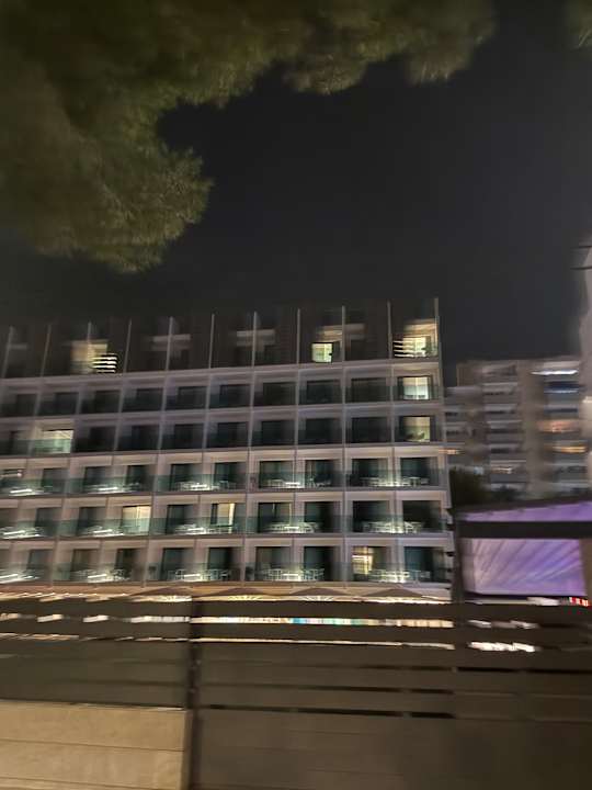 Außenansicht Hotel Luxor