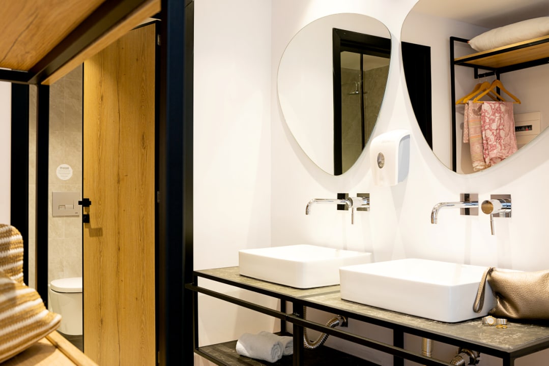 Zimmer Sol Cosmopolitan Rhodes