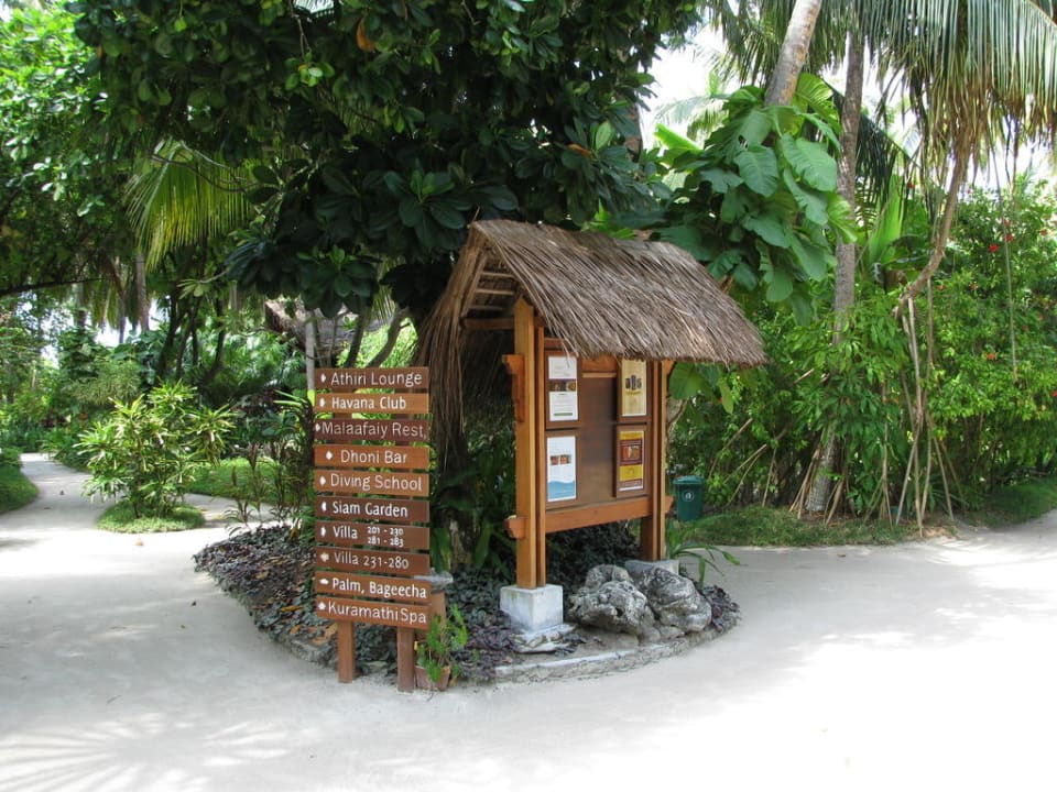 Wegweiser Kuramathi Maldives