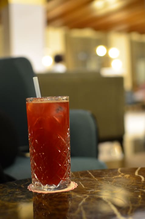 Restaurant Acanthus Cennet Barut Collection