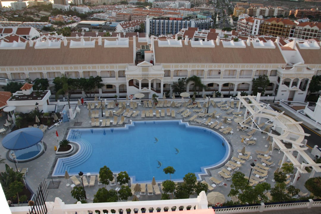 Basen Ona Hollywood Mirage