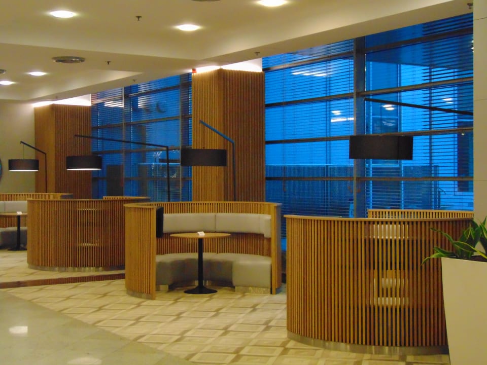 Lobby Hotel Courtyard by Marriott Warsaw Airport