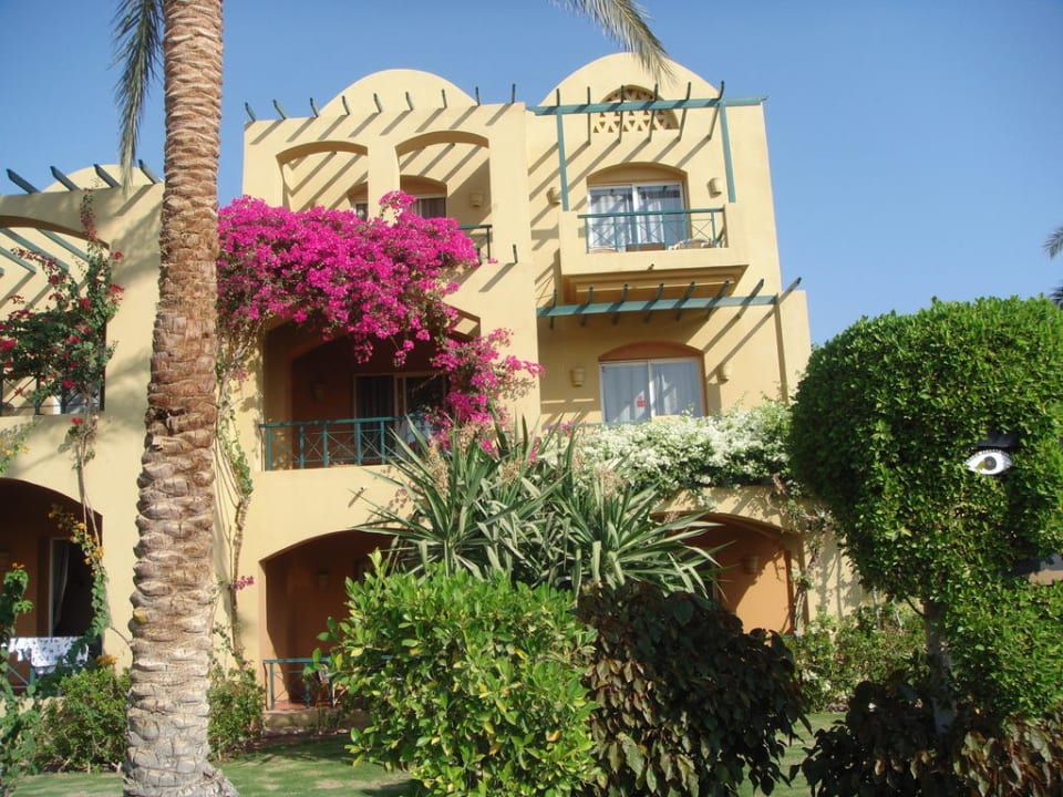 Auf dem Weg zum Strand Hotel JAZ Makadi Star & Spa