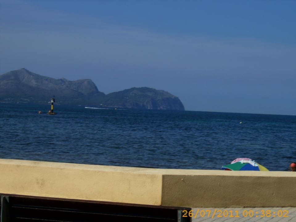 Strand direkt hinterm Hotel Grupotel Picafort Beach