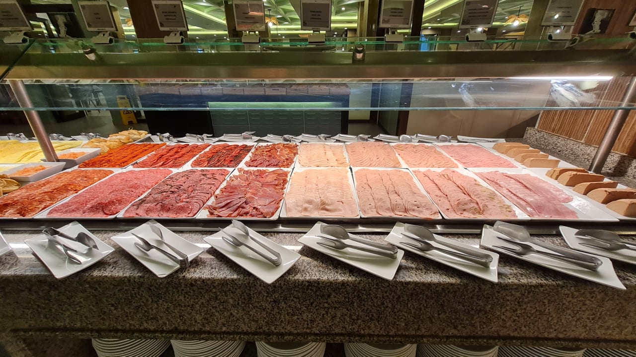 Gastro Hotel Riu Karamboa