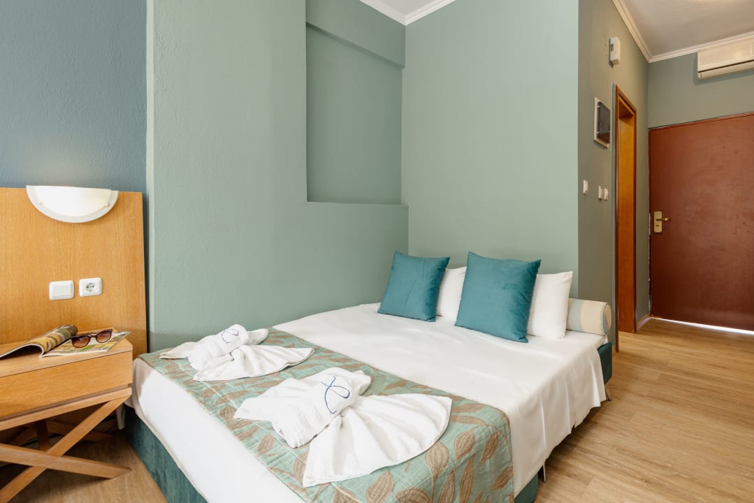 Zimmer Regos Resort Hotel