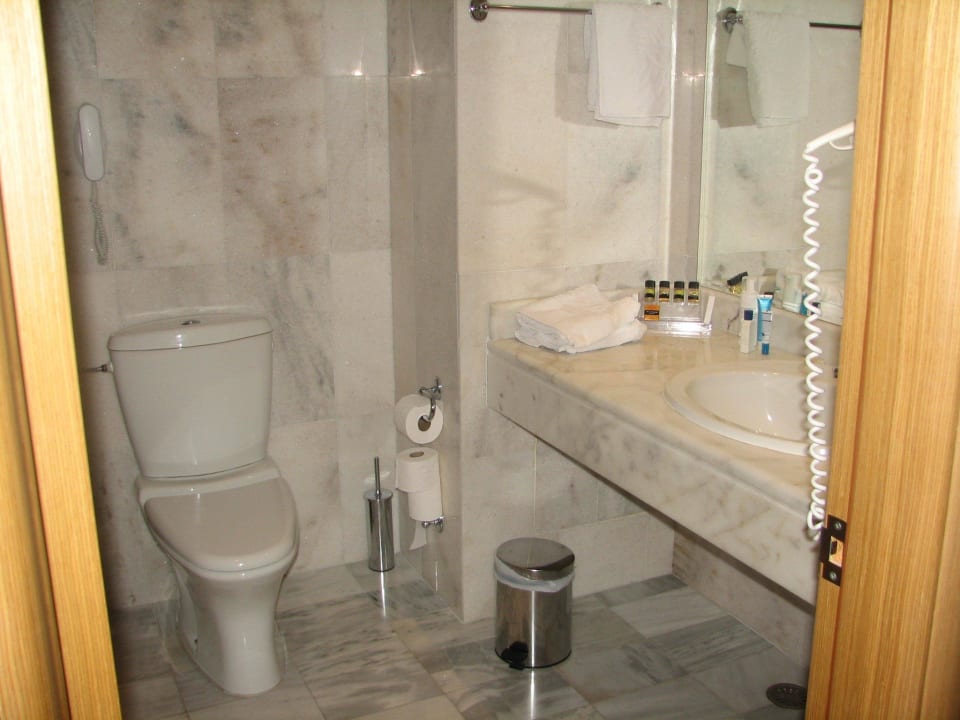 Badezimmer Hotel Kalithea Horizon Royal