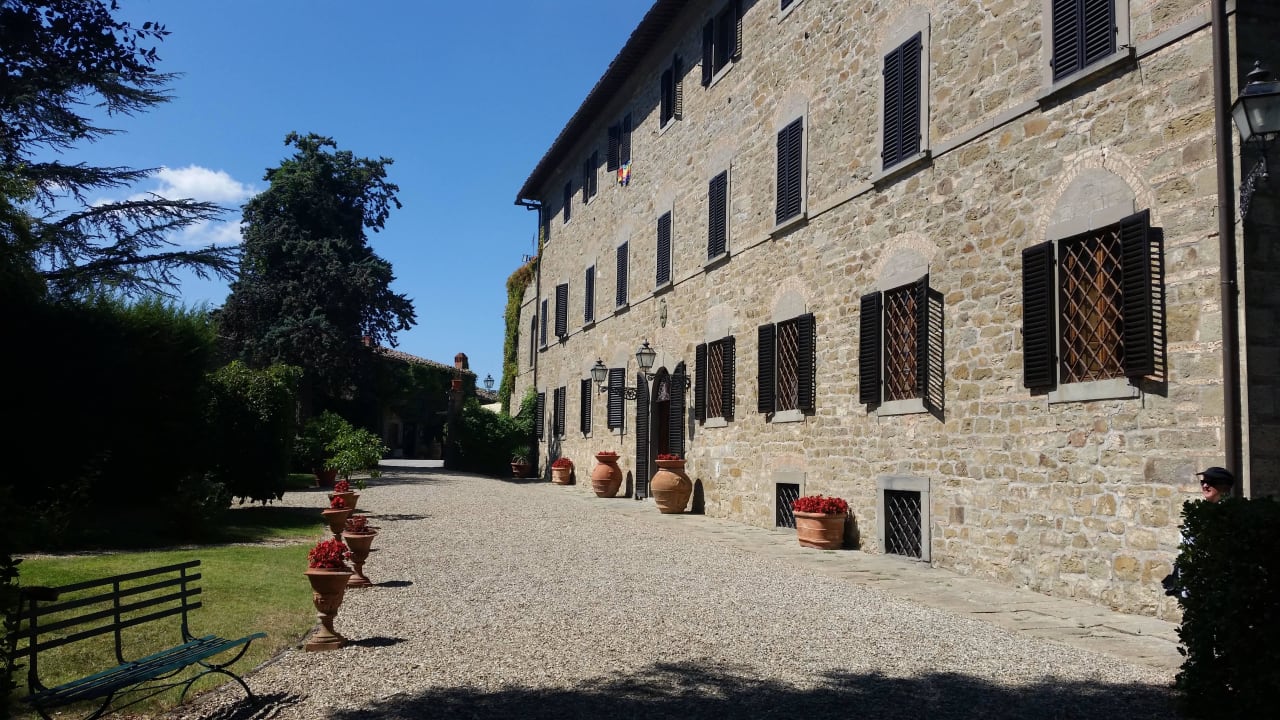 Vorderfront Haupthaus Hotel Fattoria Castelvecchi