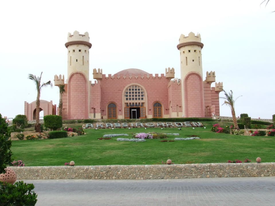 Eingang vom Akassia Gardens Sentido Akassia Beach