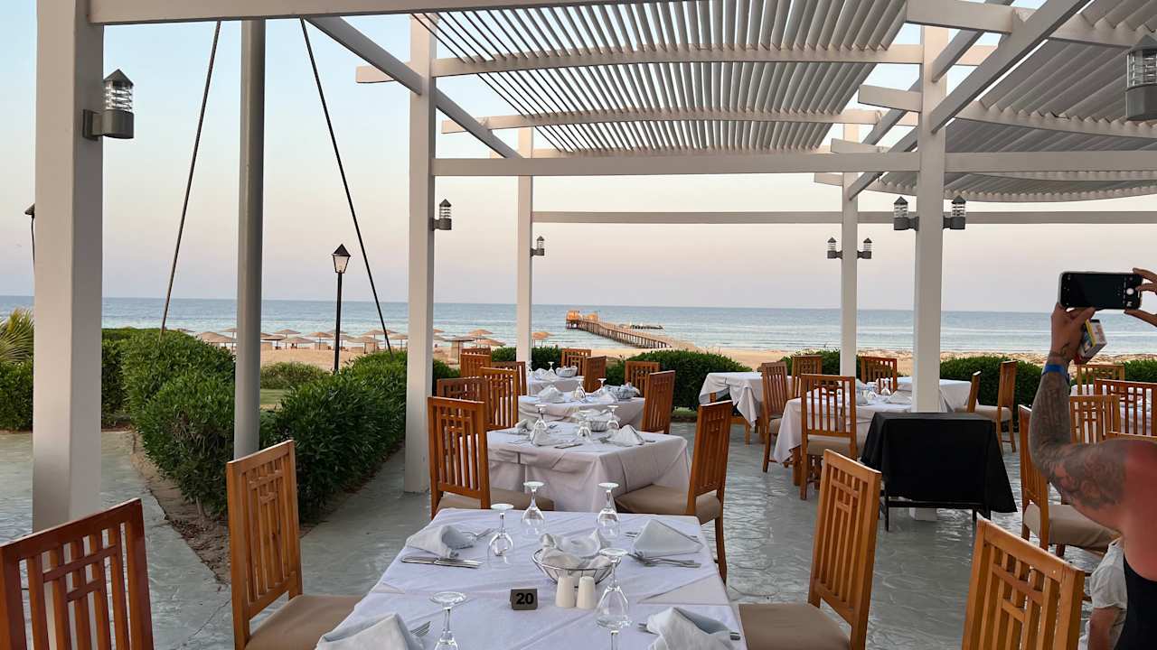 Gastro Hotel Gorgonia Beach Resort