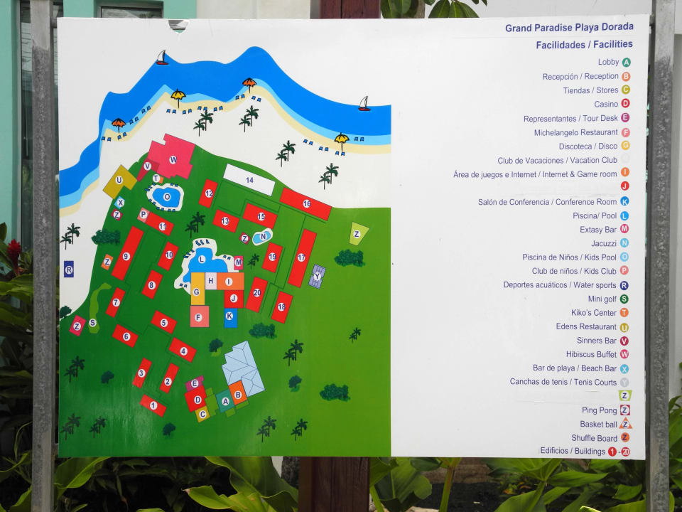 Der komplette Massenbunker im Überblick Grand Paradise Playa Dorada