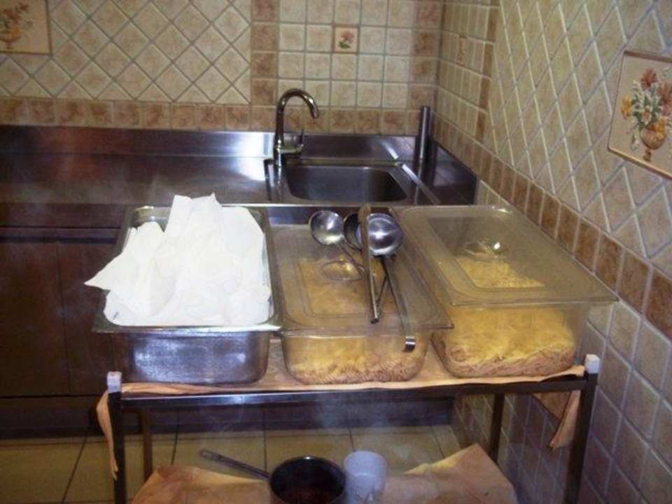 Nudelspezialitäten aus Showküche "Pasta Mancini"  Alphotel Tyrol