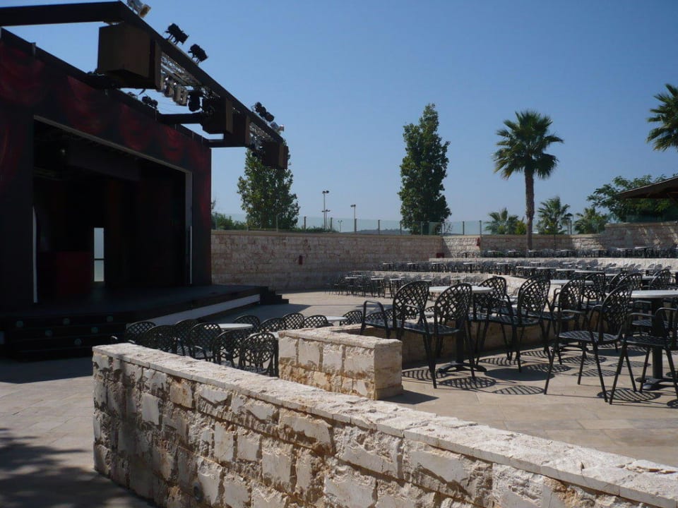 Theater Neptune Luxury Resort