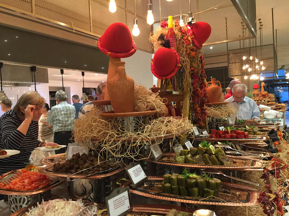 Gastro Acanthus Cennet Barut Collection