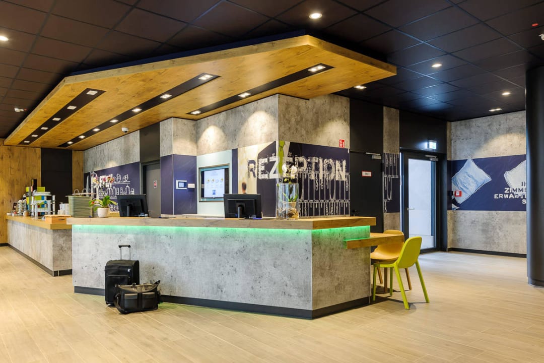 Rezeption ibis budget Hotel Bamberg