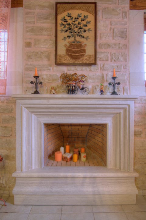 FIREPLACE Villa Phaedra