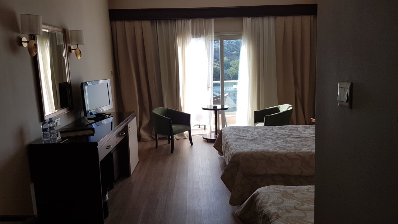 Zimmer Acapulco Beach Club & Resort