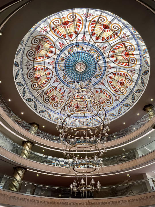 Lobby Crystal Prestige Pearl Collection