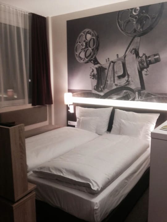 Zimmer  Vienna House Easy München