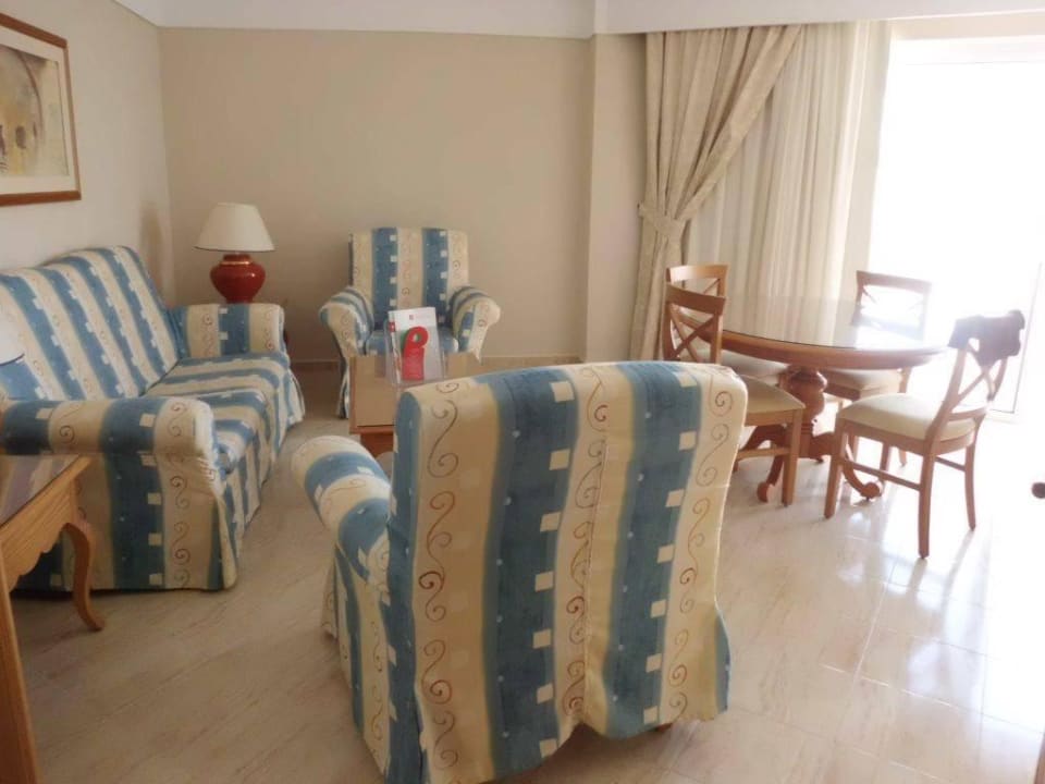 Wohnzimmer der Suite Hotel Riu Paraiso Lanzarote