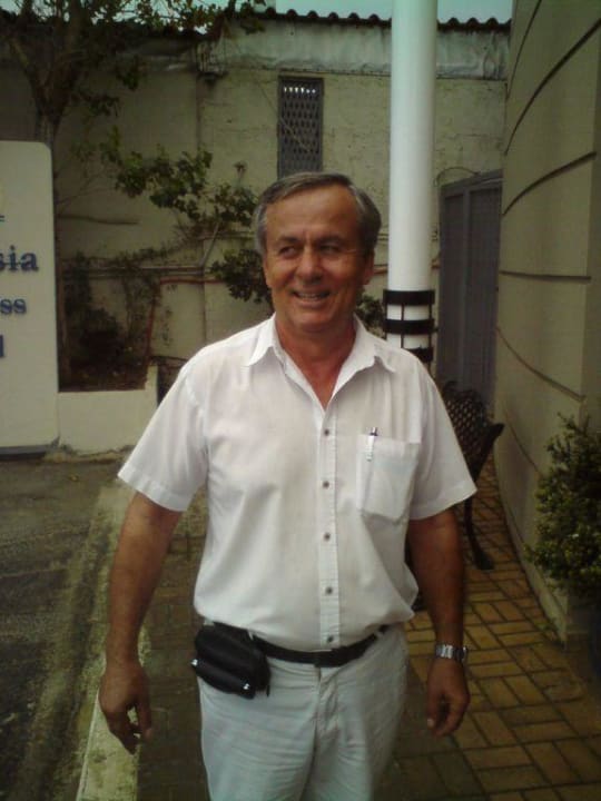 Giánnis, der Gästebetreuer Hotel Corissia Princess