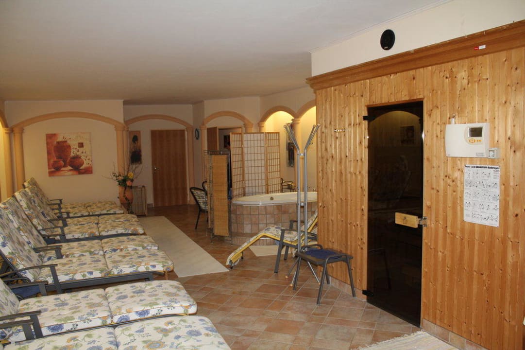 Wellnessbereich im Hotel Schlosshotel Rosenau