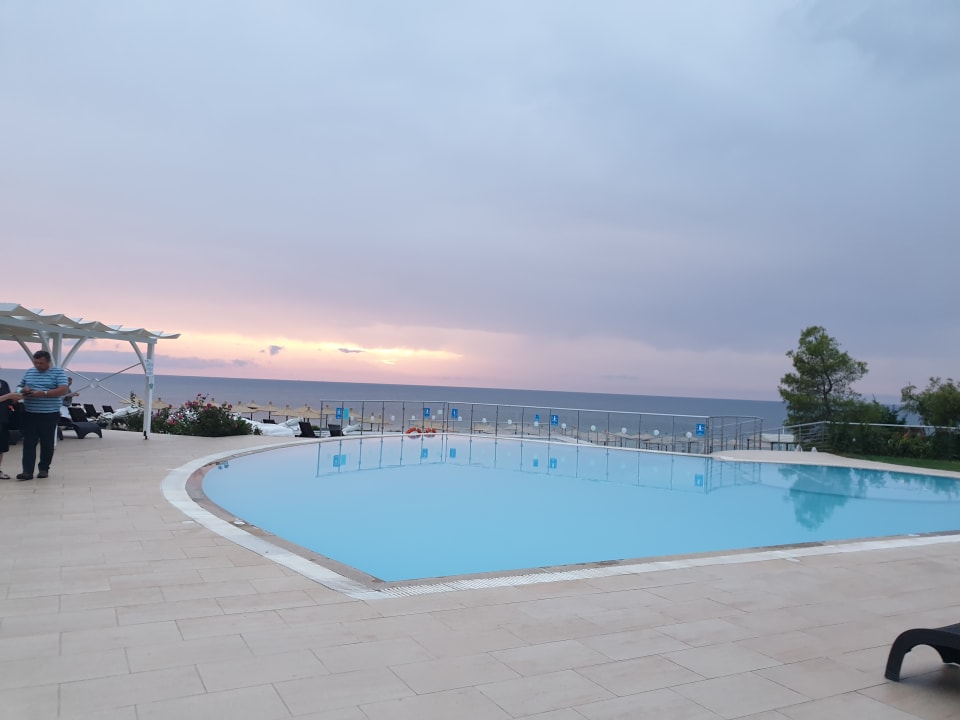 Pool Istion Club & Spa