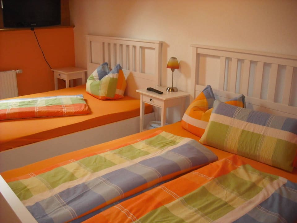 3-4 Bettzimmer im App. Angela Gästehaus Brigitte Duri