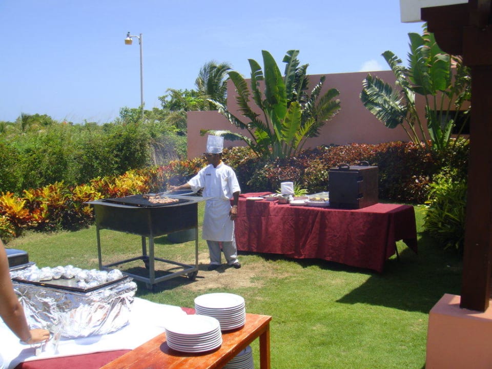 Barbecue Catalonia Royal Bavaro - Adults only