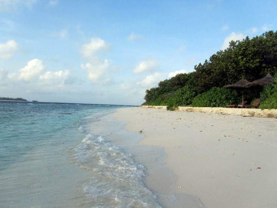 Westseite NH Collection Maldives Reethi Resort