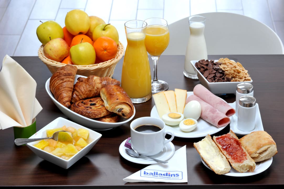 Petit-déjeuner Hotel Balladins Trappes