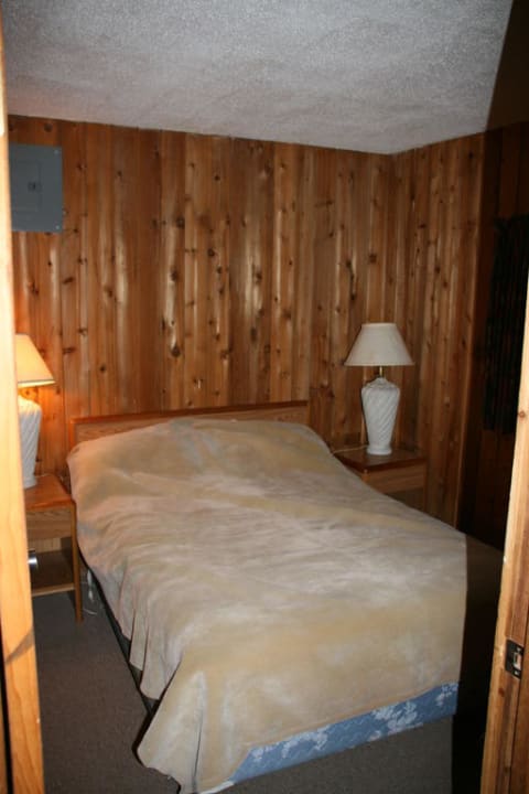 Das Bett Pocahontas Cabins