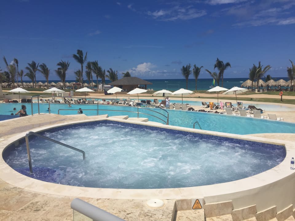 Pool Dreams Onyx Resort & Spa