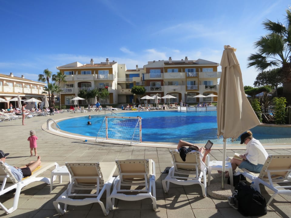 Unterer Pool blau punta reina