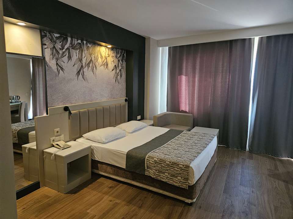 Zimmer Seaden Sea World Resort & Spa