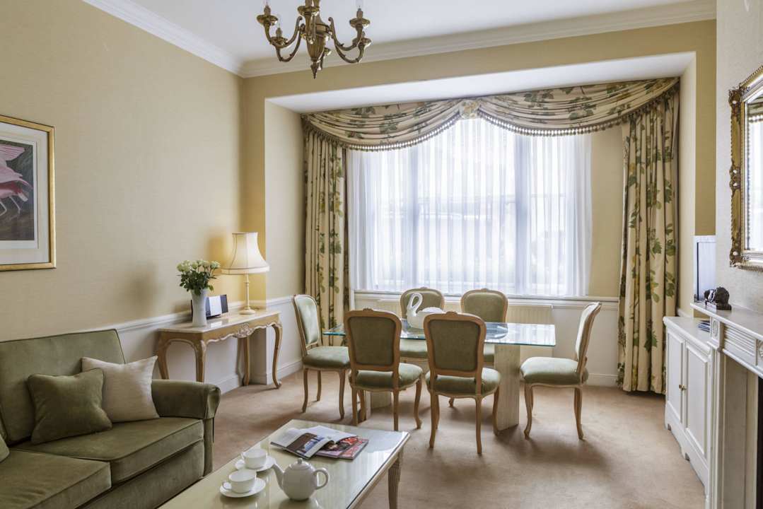 Room Apartments 44 Curzon Street