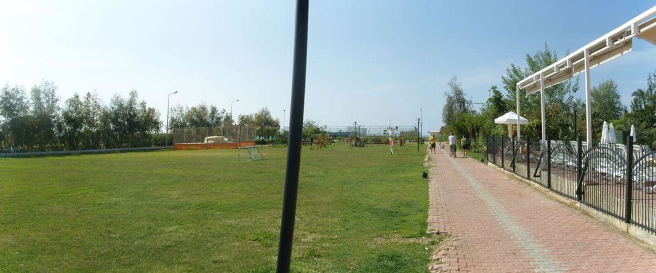 Wesołe miasteczko i siłownia zew. - panoramicznie Belek Beach Resort Hotel