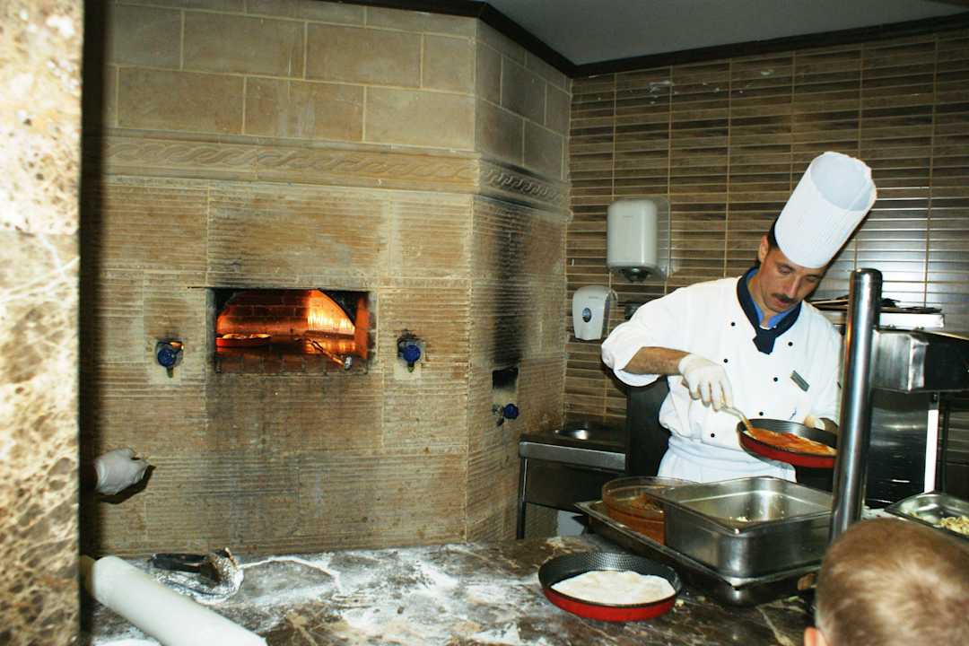 Koch beim Italiener Pickalbatros Alf Leila Wa Leila Resort - Neverland Hurghada