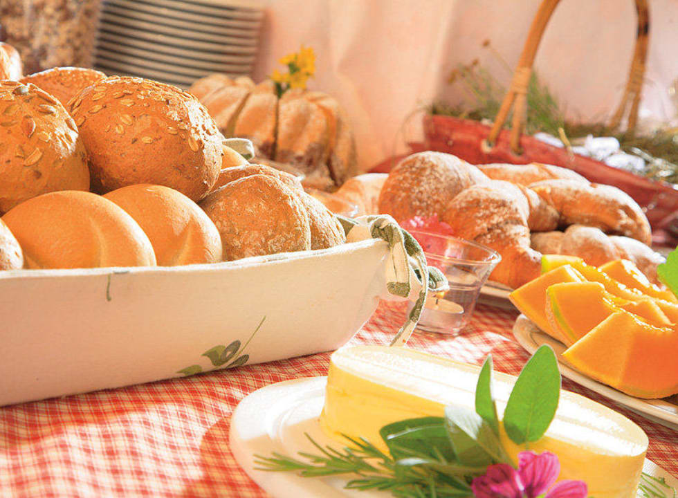 Frühstücksbuffet Pension Zum Burggräfler